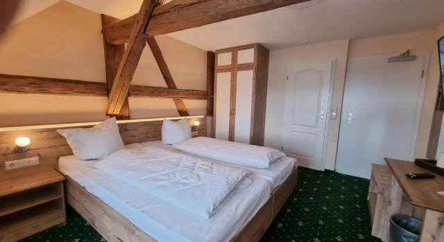 Двухместный номер Deluxe с балконом Hotel Zum Goldenen Löwen
