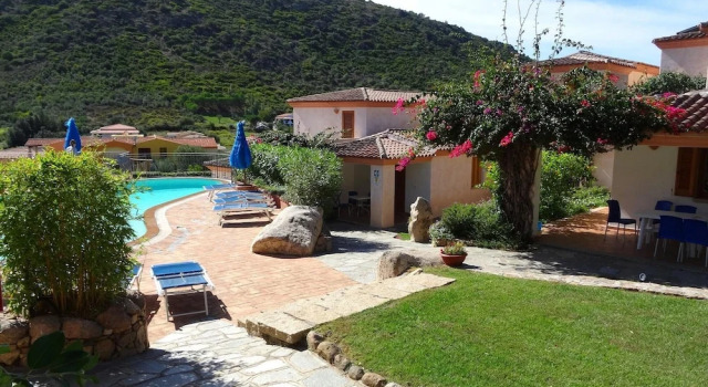 Апартаменты Stunning Residence Bouganvillage Studio Sleeps 2 Plus Child bed