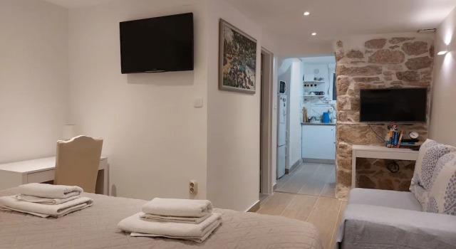 Homey 1-BR Apt