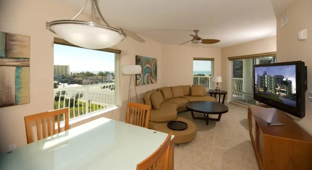 Номер Standard Crystal Palms Beach Resort