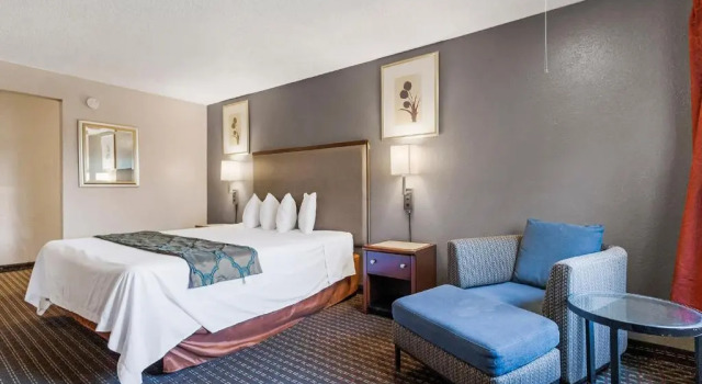 Номер Standard Heritage Inn Express Hayward