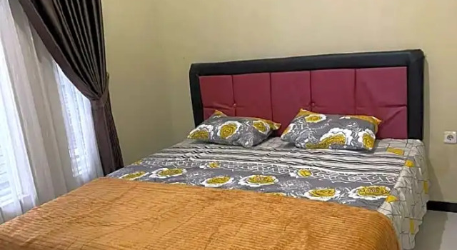 EXPRESS O 91800 Home Stay Chantika, Book Hotel Hotels in East Java with a Pool, Swimming Pool