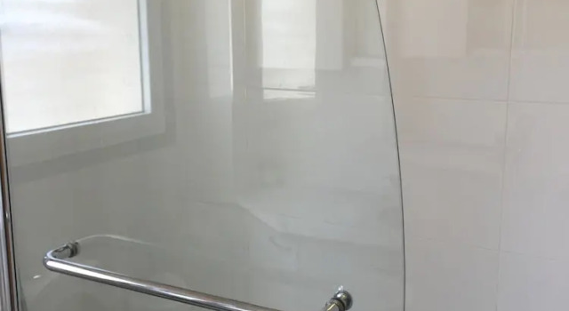Номер Standard с 2 комнатами с балконом The Sea Apartments Tel Aviv by different locations