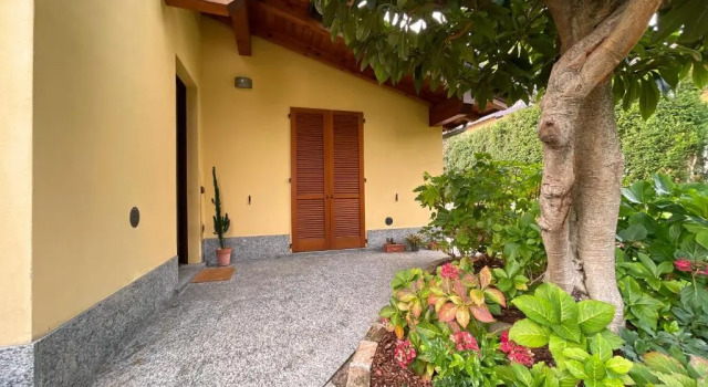 Апартаменты Entire accommodation with private garden near Milan and Lake Como - Free parking - Family friendly