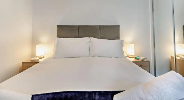 2 Challacombe - Luxury Apartment at Byron Woolacombe, only 4 minute walk to Woolacombe Beach!, Book Lejlighed Hoteller i Woolacombe med pool, nær Combesgate Beach, Swimmingpool