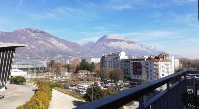 Апартаменты Appartement des 4 Saisons, 80m², 6P, lumineux et traversant