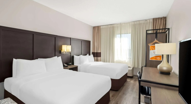 Четырёхместный люкс Comfort Suites Lumberton North