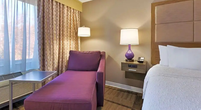 Студия Hampton Inn Waterbury