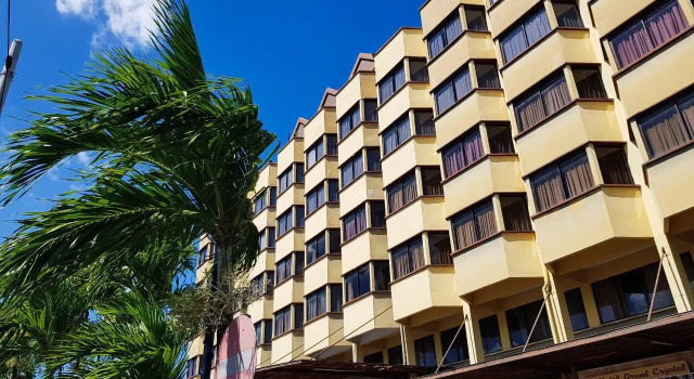 Hotel Grand Crystal