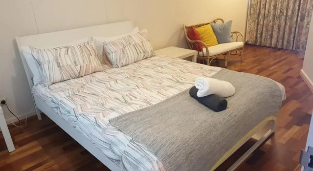 Entire of spacious neat Apartment in the heart of city!, Забронировать Апартаменты/квартира Канберра Австралийская столичная территория, рядом с Парк Commonwealth