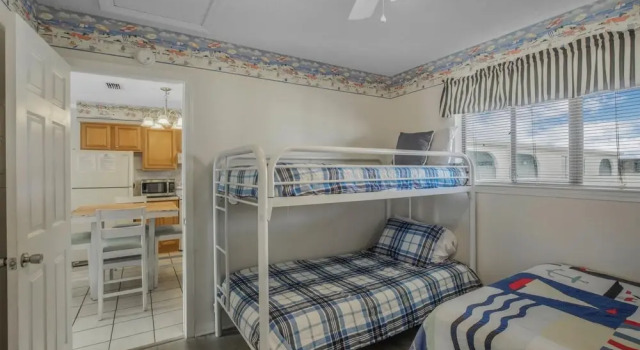 Pleasant Condo With Pool and Walk to Beach, Prenota Hotel Hotel a Alabama con piscina, Piscina