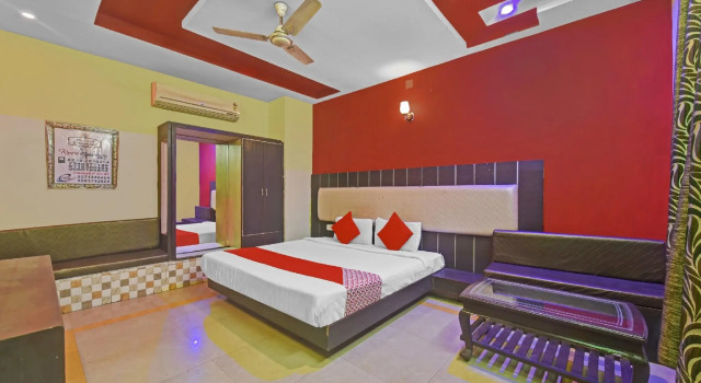 OYO 82199 Sk Hotel, Забронировать Отель Отели штата Раджастхана 3 звезды, 3*