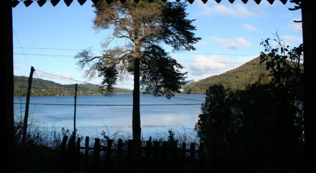 Полулюкс Los Juncos Patagonian Lake House