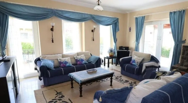 Villa FT07 by JoyLettings, Rezervovat Vila Hotely v Fethiye Area s parkováním, Parkování