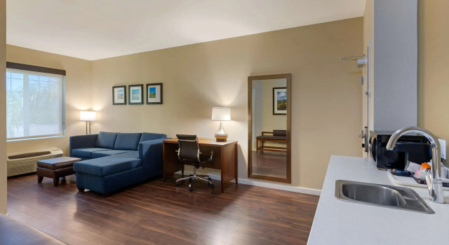 Двухместный люкс Comfort Inn & Suites Near Ontario Airport