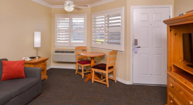 Люкс Cayucos Beach Inn