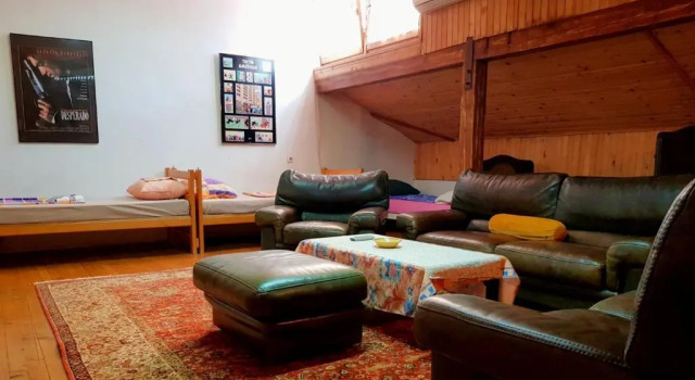 Кровать в общем номере Hostel Pansion Lion