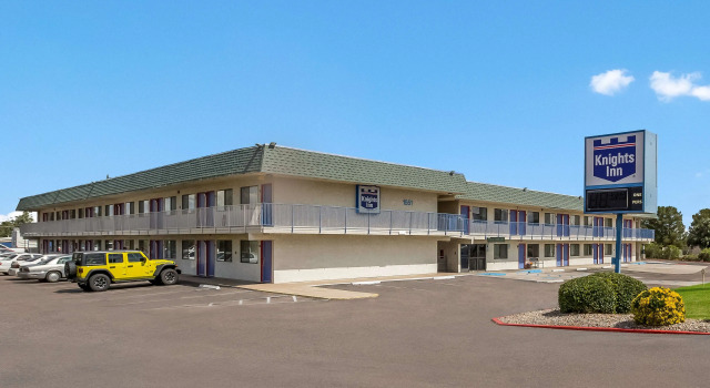 Knights Inn Sierra Vista / East Fry, Забронировать Отель Отели Сьерра-Виста с парковкой, Парковка