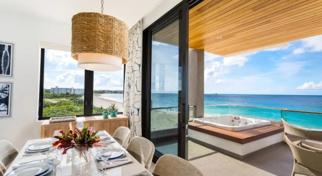 Апартаменты Deluxe Meads Bay Beach Villas
