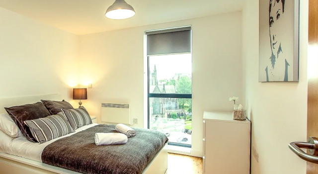 Апартаменты Leeds Urban Square Apartments