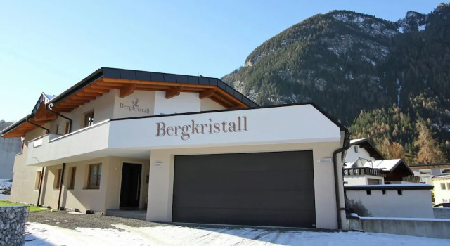 Relaxing Apartment for Families in Umhausen Near City Centre