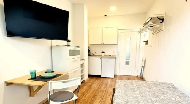 Студия Ferienwohnungen AKH Home