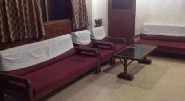 Woodlands Lodge By Iroomz, Rezerwuj Hotel Hotele w Andhra Pradesh z parkingiem, Parking