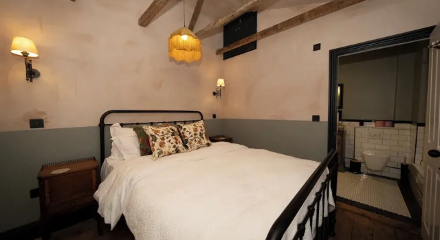 Номер Classic The Doghouse Inn