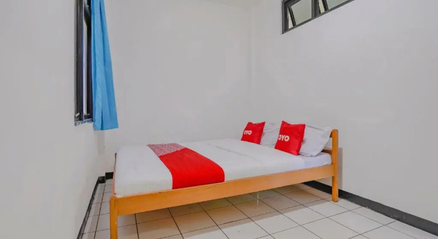 Suite OYO 90352 Villa Agape 2
