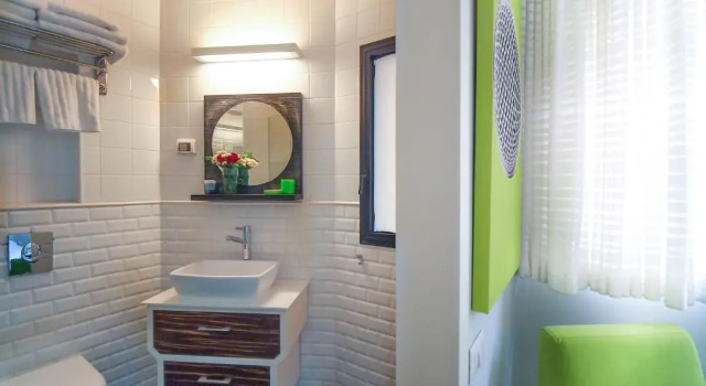 Студия 130 Rock Apartments