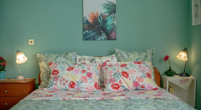 Brand new, sunny & comfy flat @ Koukaki up to 8ppl