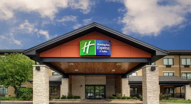 Номер Superior Holiday Inn Express & Suites Aurora - Naperville by IHG