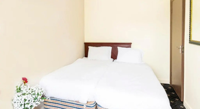 Трёхместный номер Standard Old Oak Tree Inn