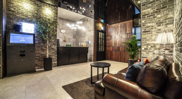 Hotel Stay 53