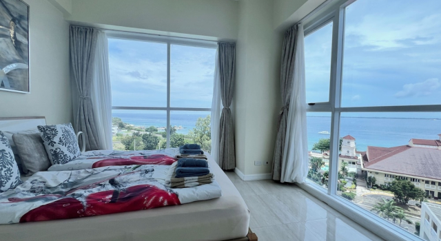 Апартаменты Luxury Spacious Oceanview Corner Suite Brand New