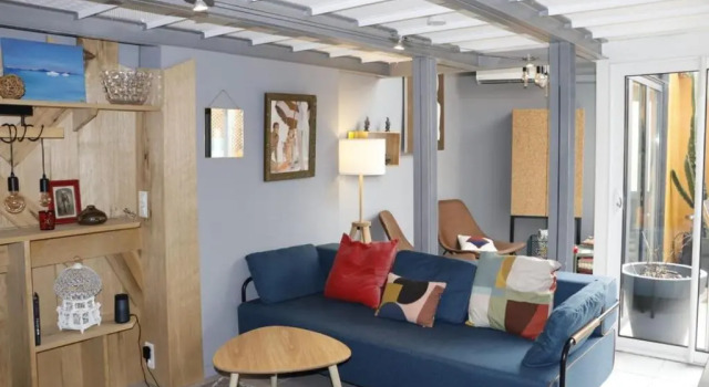 Air-conditioned duplex apartment with furnished terrace in the city center, Забронировать Апартаменты/квартира Экс-ан-Прованс Буш-дю-Рон, рядом с Торговый центр Провансальские аллеи