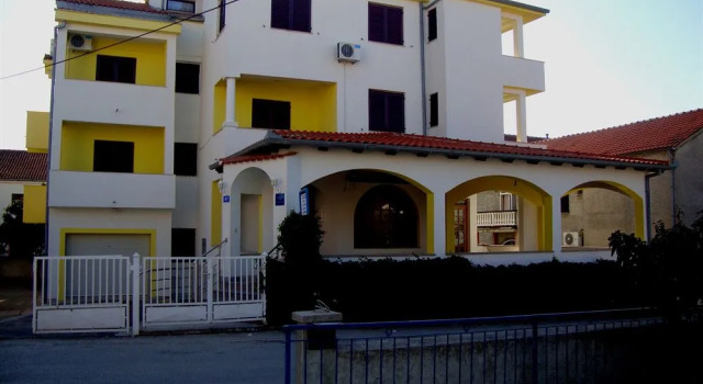 Rooms and Apartments Diana, Забронировать Апартаменты/квартира Апартаменты Задар, рядом с Пляж Мали Милни, Апартаменты/квартира