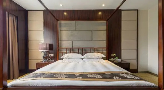 Люкс Business Red Star International Hotel