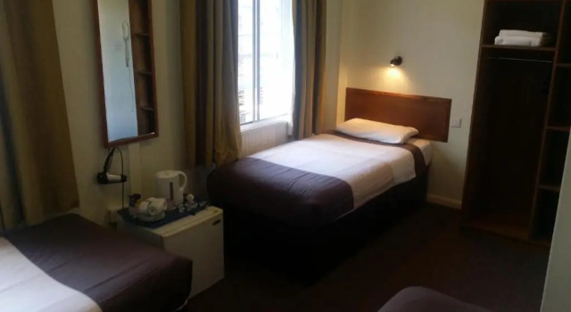 Четырёхместный номер Standard Arriva Hotel