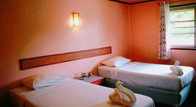 Двухместный номер Standard с балконом и с видом на сад River Kwai Park & Resort