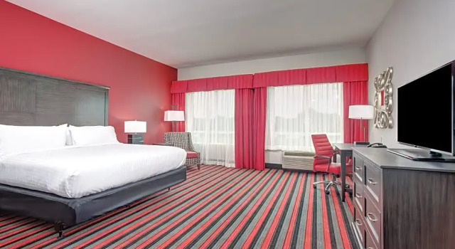 Номер Deluxe Holiday Inn & Suites Lafayette North by IHG