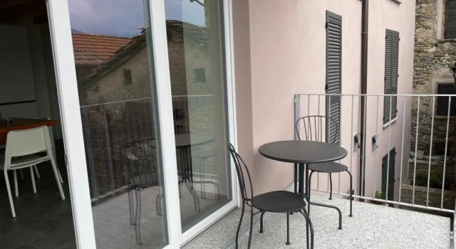 Delfina Home terrazzo 013239-CNI-00132, Prenota Appartamento Hotel a Como con parcheggio, Parcheggio