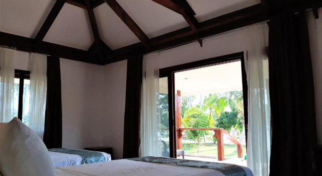 Luksusowy dwuosobowy pokój z widokiem na morze Dipudo Private Island Resort