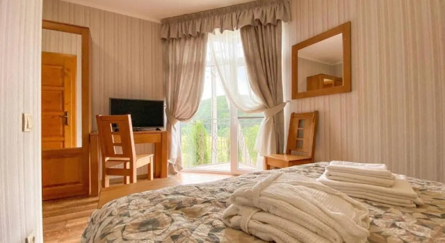 Mini hotel Solnce Karpat, Réserver Auberge Polyana Transcarpathia