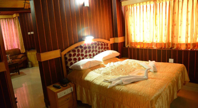 Люкс Deluxe Hotel City Tower Coimbatore