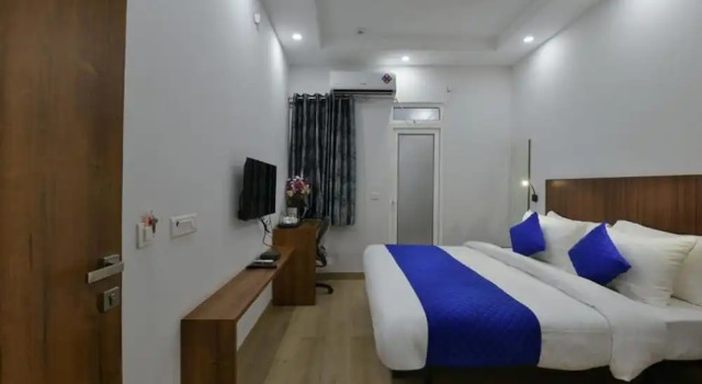Hotel Emporio
