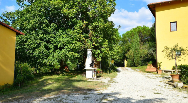 Коттедж Farmhouse in Vinci's Time Capsule