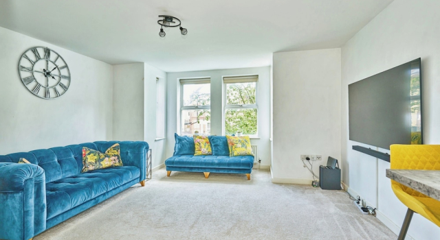 Charming 2-bedroom Flat in South Croydon, Varaa Huoneisto Asunnot kohteessa Merseyside, Huoneisto