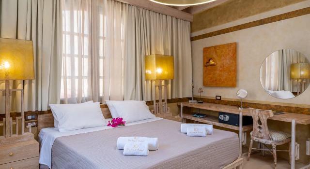 Люкс Executive Rhodes с джакузи 10GR Boutique Hotel & Wine Bar