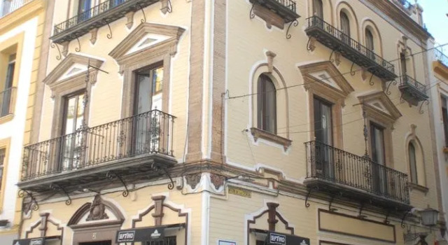 Suites del Arenal Olehousing